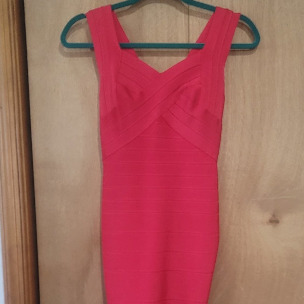 Coral bandage dress size small